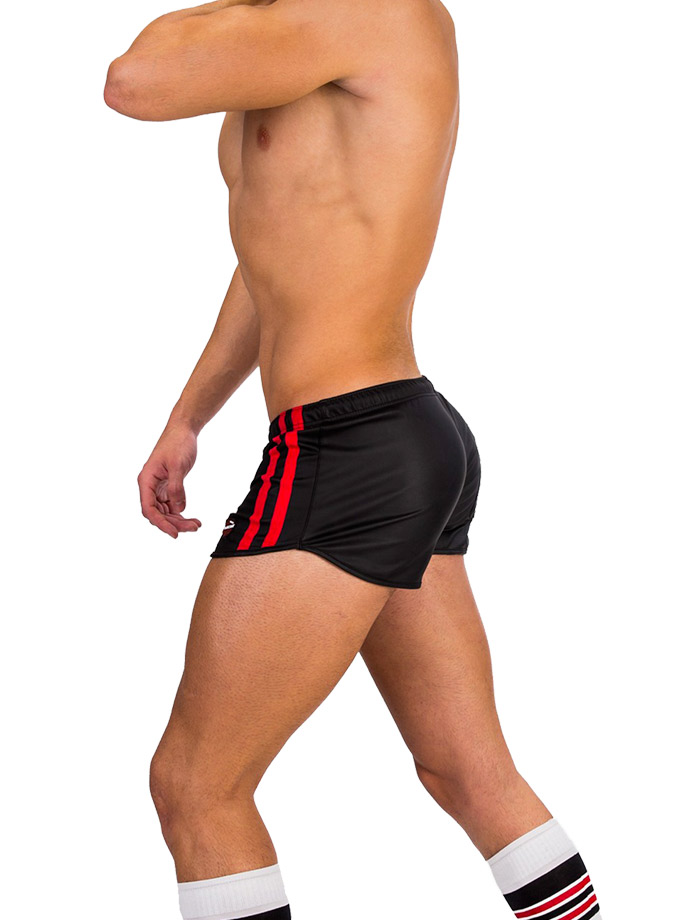 https://www.gayshop69.com/dvds/images/product_images/popup_images/91304-short-byron-laboratory-black-red-barcode-berlin__2.jpg