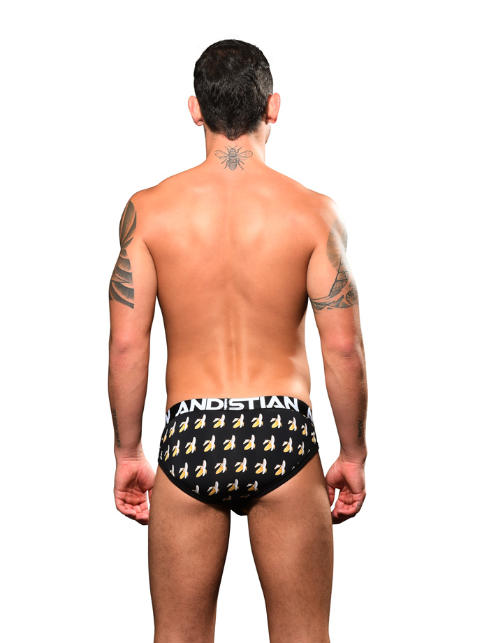 https://www.gayshop69.com/dvds/images/product_images/popup_images/92402-andrew-christian-big-banana-brief__4.jpg