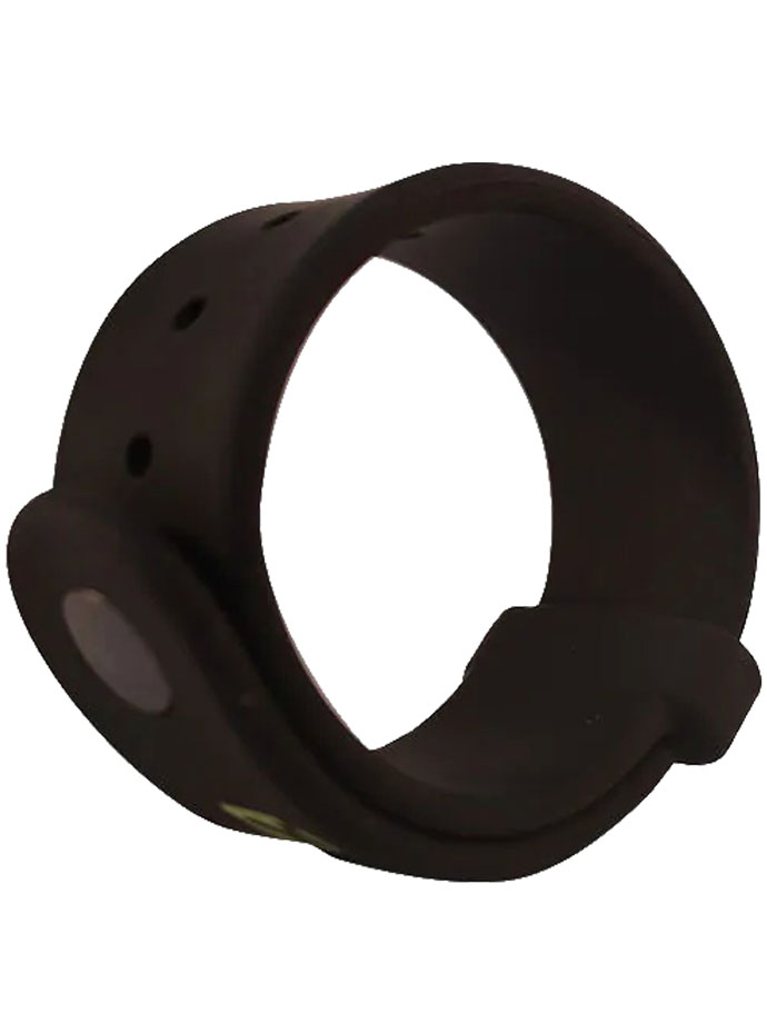 https://www.gayshop69.com/dvds/images/product_images/popup_images/brutus-watch-band-cockring__1.jpg