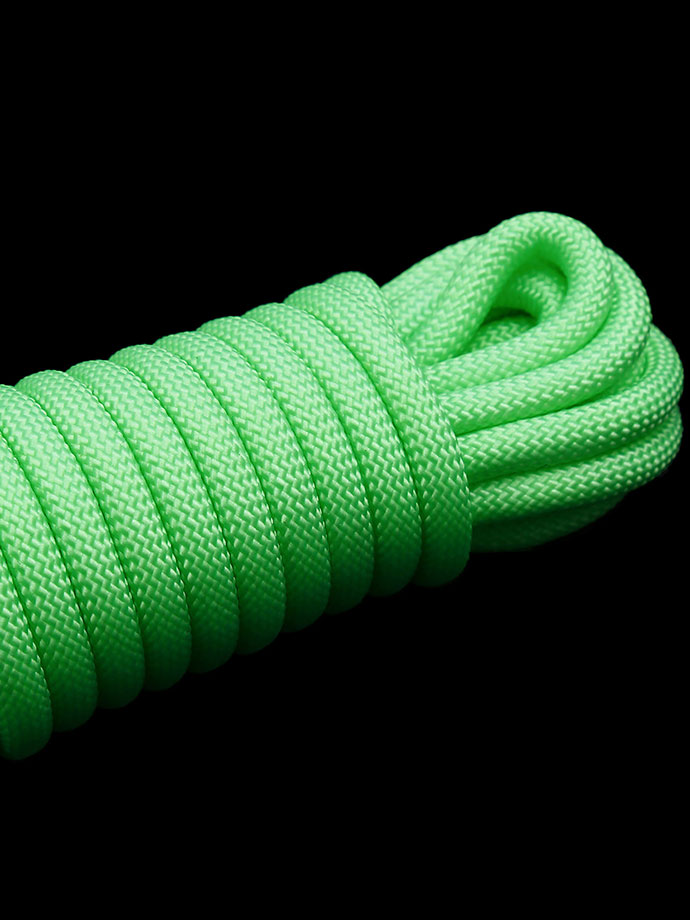 https://www.gayshop69.com/dvds/images/product_images/popup_images/glow-in-the-dark-green-rope-five-meter-long__1.jpg