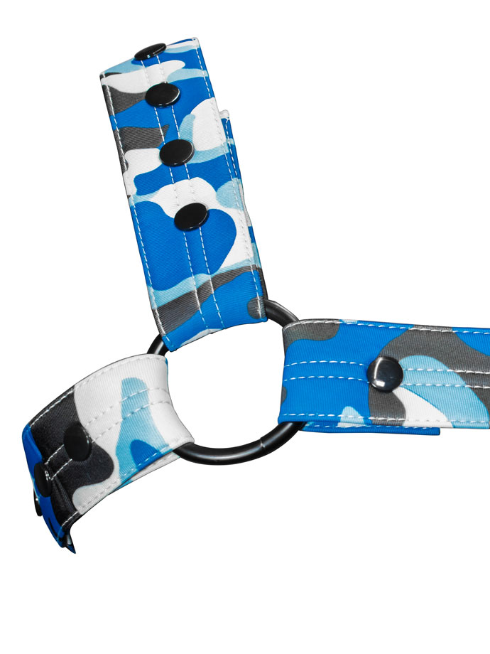 https://www.gayshop69.com/dvds/images/product_images/popup_images/men-blue-camouflage-neoprene-harness-gay-brustgeschirr__2.jpg