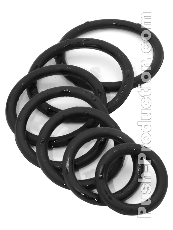 https://www.gayshop69.com/dvds/images/product_images/popup_images/push-production-black-rubber-cockring-set-7er__2.jpg