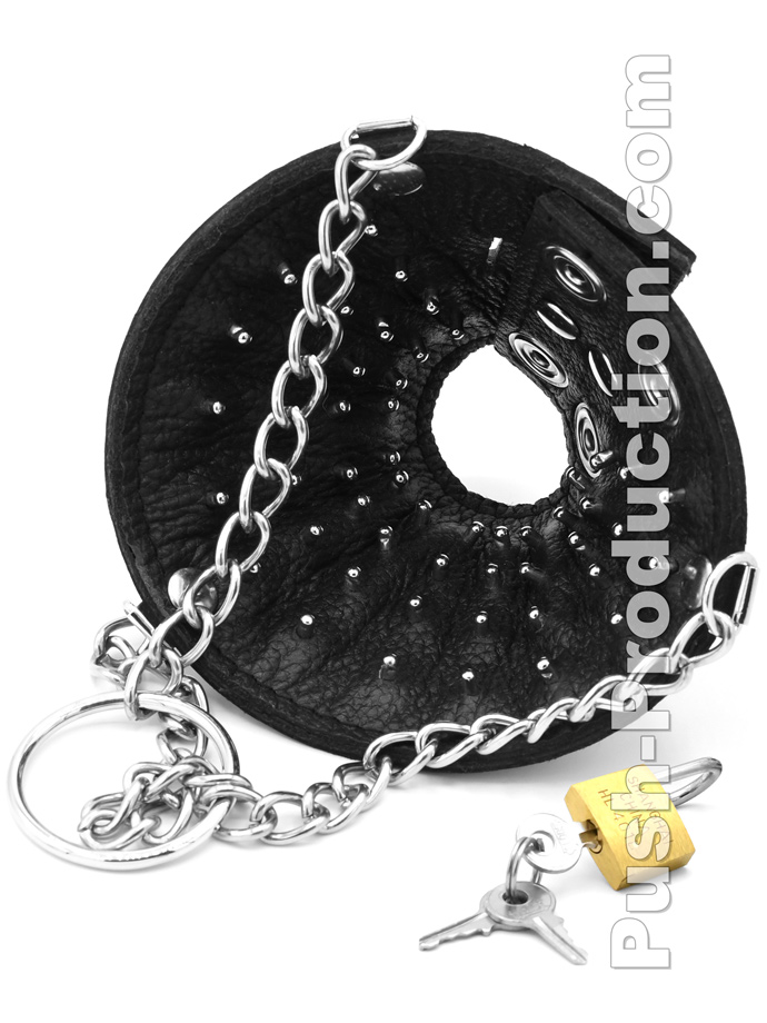 https://www.gayshop69.com/dvds/images/product_images/popup_images/scrotum-parachute-bdsm-ball-stretcher-with-pins-for-weights__1.jpg