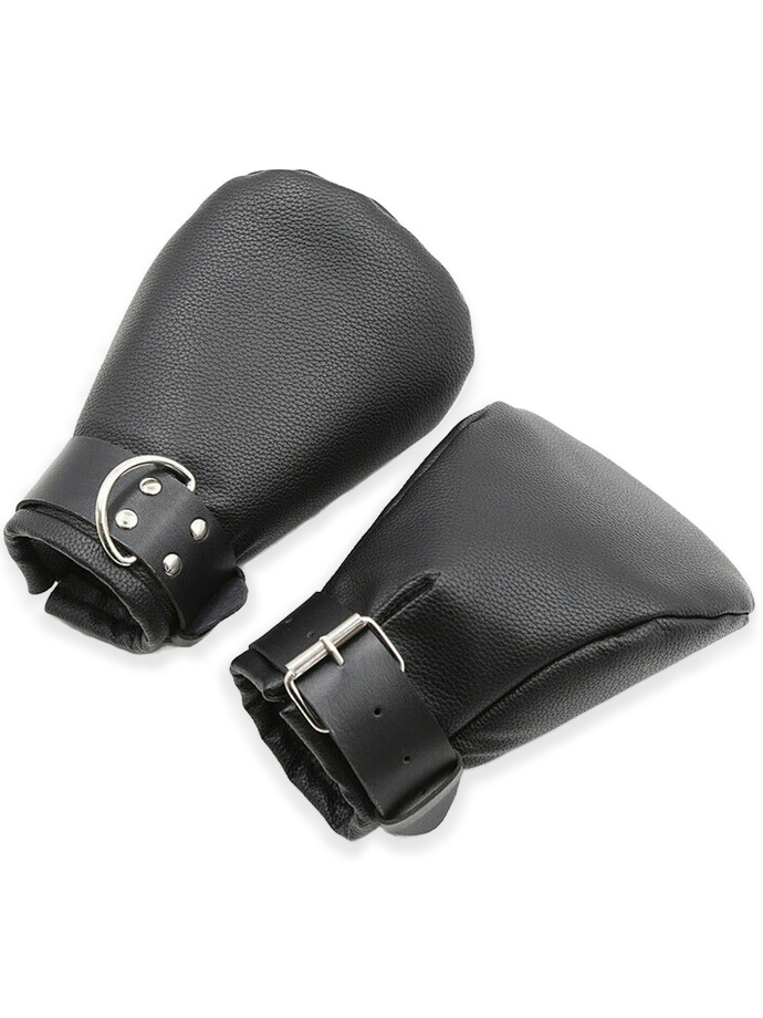 https://www.gayshop69.com/dvds/images/product_images/popup_images/sex-cuffs-gloves-restraints-bondage-leather-black-sm-3035__2.jpg